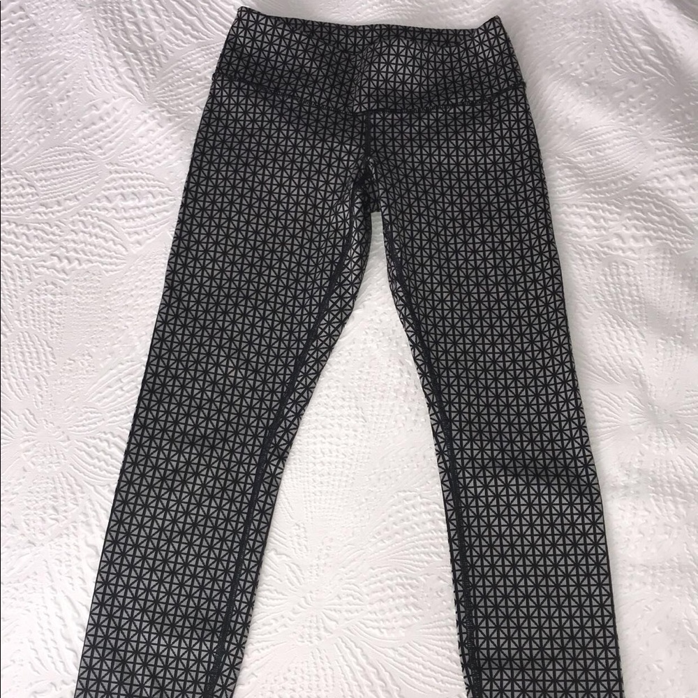 Grey and black design lululemon legging